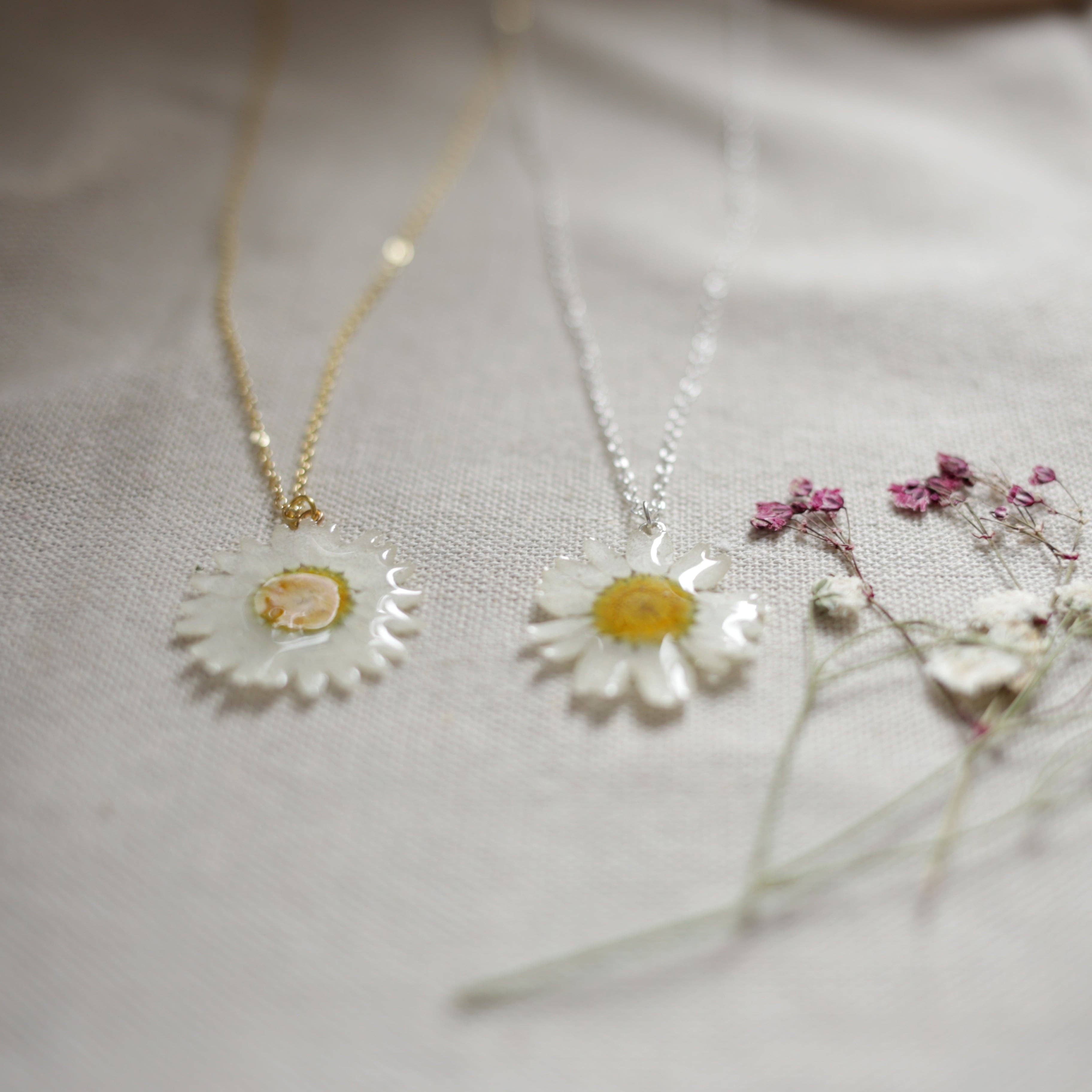 Daisy Necklace