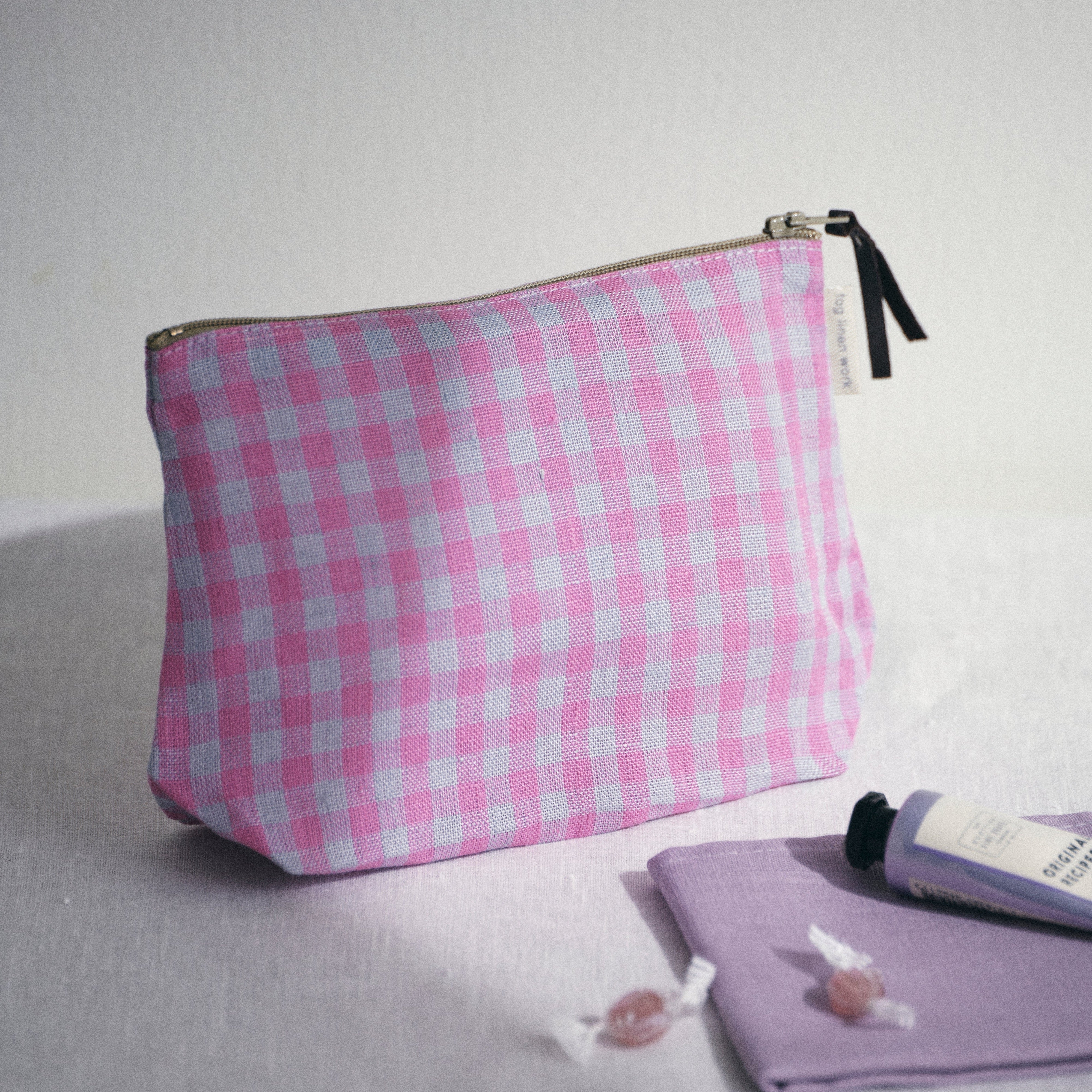Chris Linen Pouch  | Colette