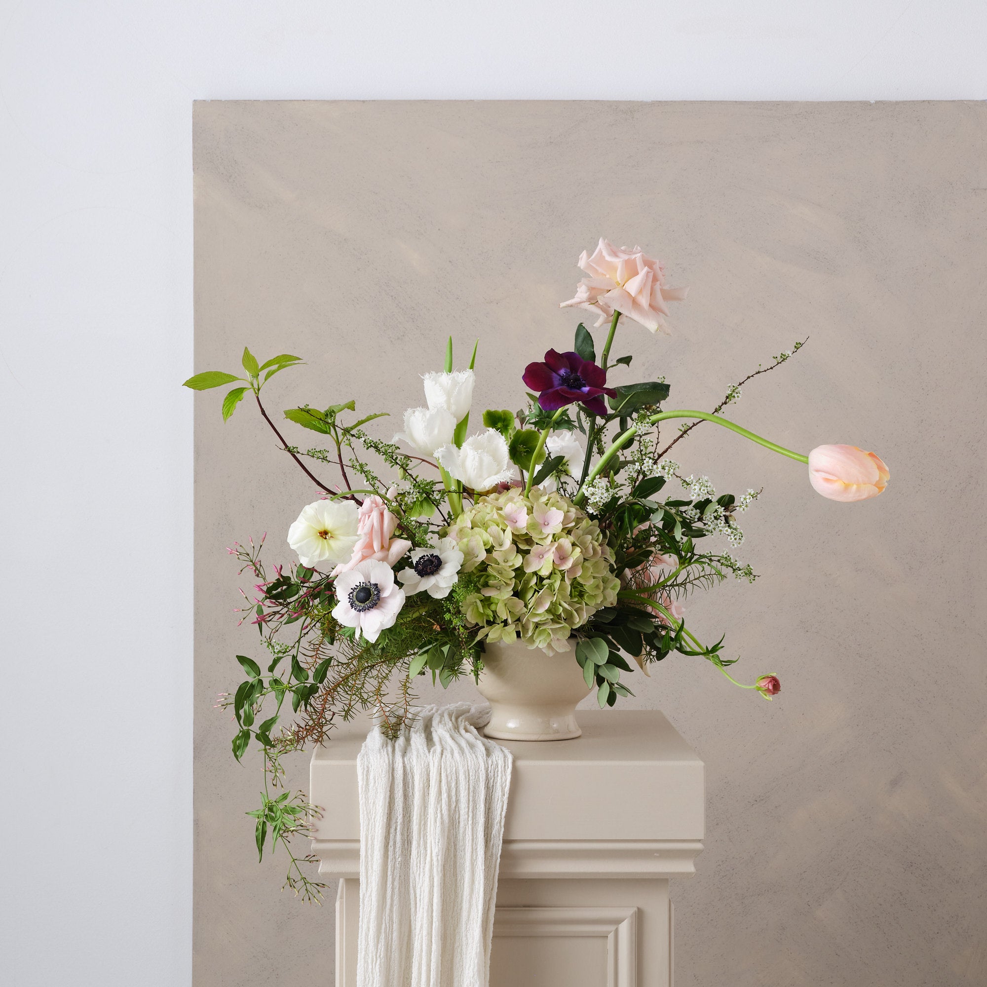 Stoneware Footed Bowl | 2 Sizes Available