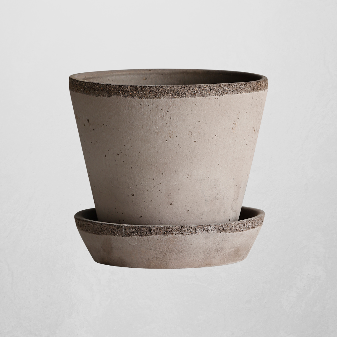 Bergs Potter Grey Julie Pot and Saucer Set